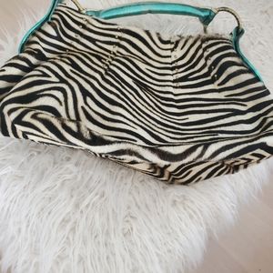 MAXX NEW YORK HANDBAG